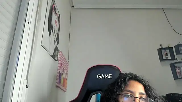 Snapshot of Ama_music chatting on 02.02.26 Ama music online show from 02.02.26