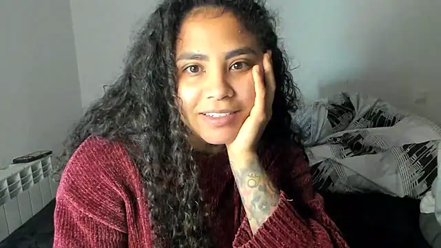 Snapshot of Ama_music chatting on 02.25.26 Ama music online show from 02.25.26