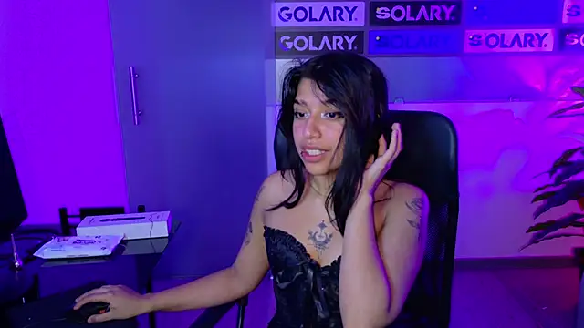 UnderBaby  online show from 10.02.25