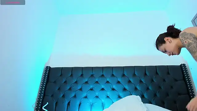 Melany Luv online show from 01.17.26