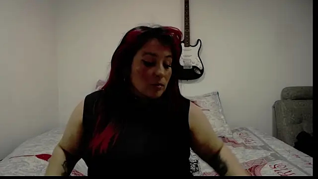 Snapshot of amydeepqueen chatting on 05.15.26 amydeepqueen online show from 05.15.26