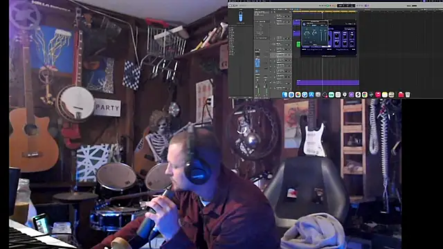 Snapshot of itsjameswebbscope chatting on 10.14.25 itsjameswebbscope online show from 10.14.25