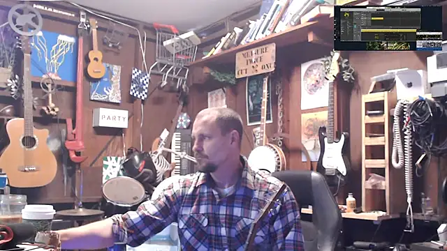 Snapshot of itsjameswebbscope chatting on 10.27.25 itsjameswebbscope online show from 10.27.25