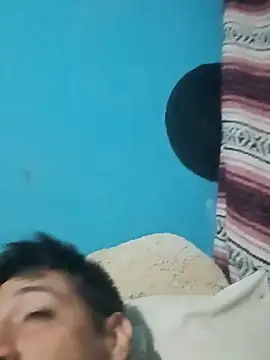 Snapshot of LiosArmando420 chatting on 10.09.25 LiosArmando420 online show from 10.09.25