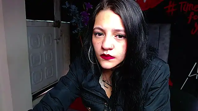 Violettasquirt online show from 03.17.26