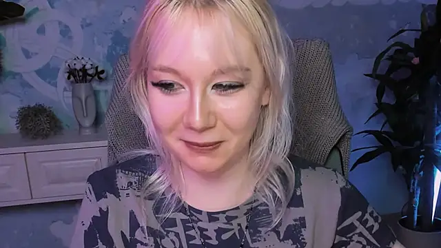 Snapshot of NancyMartinez chatting on 01.10.25 NancyMartinez online show from 01.10.25