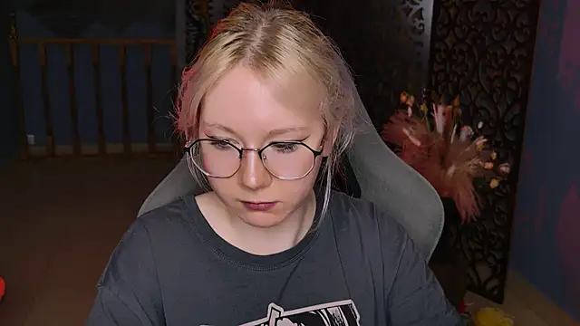 Snapshot of NancyMartinez chatting on 01.11.25 NancyMartinez online show from 01.11.25