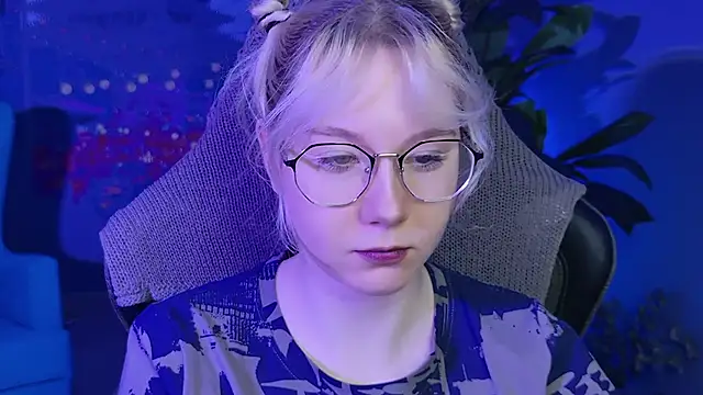 Snapshot of NancyMartinez chatting on 01.12.25 NancyMartinez online show from 01.12.25