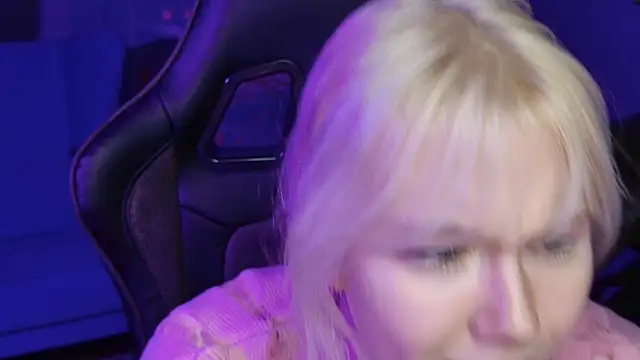 Snapshot of NancyMartinez chatting on 01.19.25 NancyMartinez online show from 01.19.25