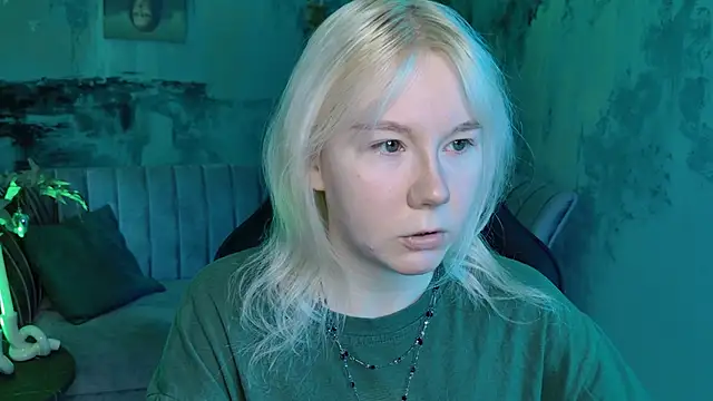 Snapshot of NancyMartinez chatting on 01.21.25 NancyMartinez online show from 01.21.25