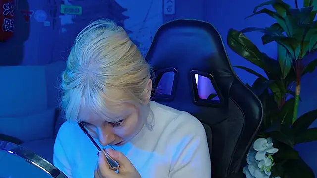 Snapshot of NancyMartinez chatting on 01.23.25 NancyMartinez online show from 01.23.25