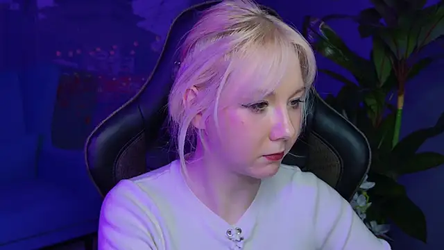 Snapshot of NancyMartinez chatting on 01.23.25 NancyMartinez online show from 01.23.25