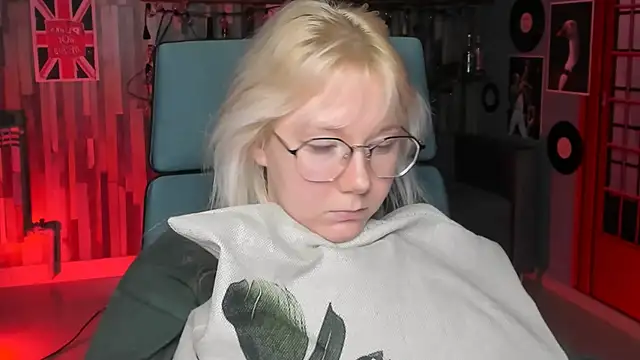 Snapshot of NancyMartinez chatting on 01.25.25 NancyMartinez online show from 01.25.25