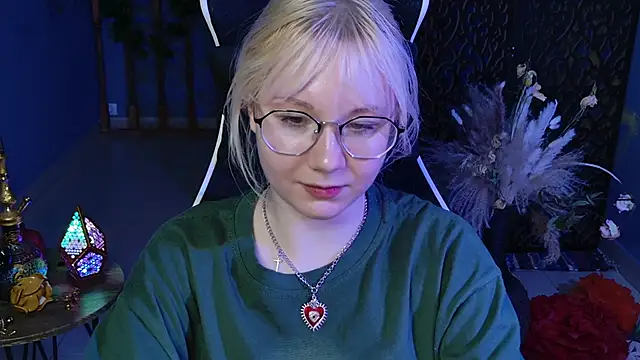 Snapshot of NancyMartinez chatting on 02.15.25 NancyMartinez online show from 02.15.25