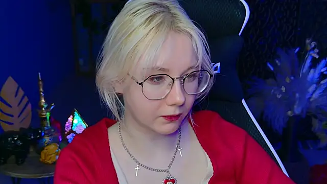 Snapshot of NancyMartinez chatting on 02.19.25 NancyMartinez online show from 02.19.25