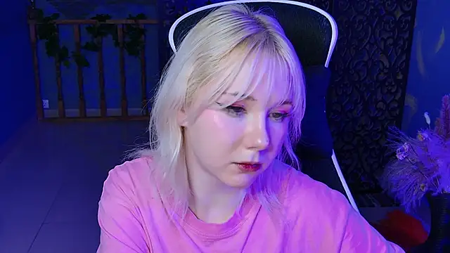 Snapshot of NancyMartinez chatting on 02.22.25 NancyMartinez online show from 02.22.25