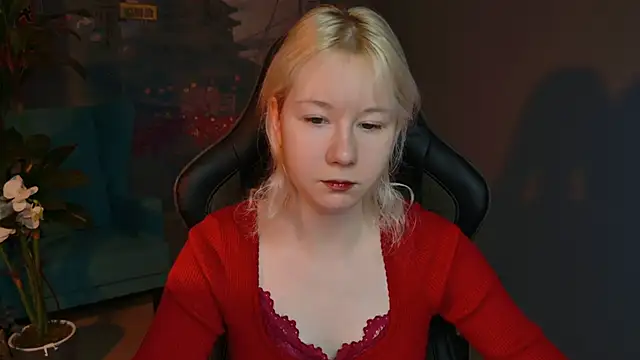 Snapshot of NancyMartinez chatting on 02.24.25 NancyMartinez online show from 02.24.25