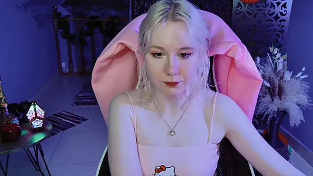 Snapshot of NancyMartinez chatting on 02.25.25 NancyMartinez online show from 02.25.25