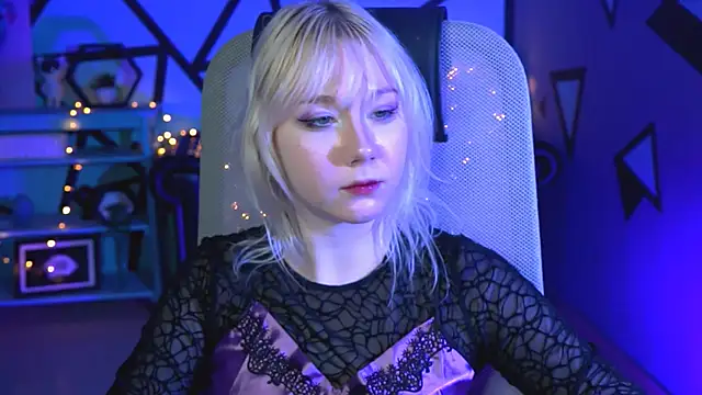 Snapshot of NancyMartinez chatting on 03.05.25 NancyMartinez online show from 03.05.25