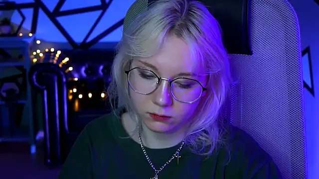 Snapshot of NancyMartinez chatting on 03.06.25 NancyMartinez online show from 03.06.25