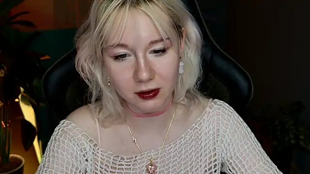 Snapshot of NancyMartinez chatting on 03.12.25 NancyMartinez online show from 03.12.25