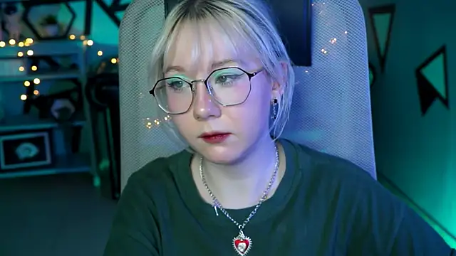 Snapshot of NancyMartinez chatting on 03.21.25 NancyMartinez online show from 03.21.25