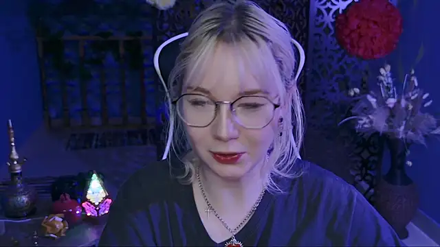 Snapshot of NancyMartinez chatting on 03.22.25 NancyMartinez online show from 03.22.25