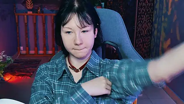 Snapshot of NancyMartinez chatting on 09.13.25 NancyMartinez online show from 09.13.25