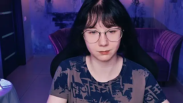 Snapshot of NancyMartinez chatting on 09.15.25 NancyMartinez online show from 09.15.25