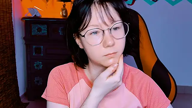 Snapshot of NancyMartinez chatting on 09.24.25 NancyMartinez online show from 09.24.25