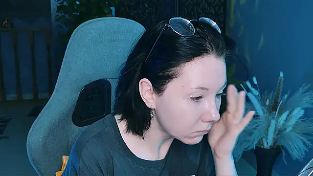 Snapshot of NancyMartinez chatting on 09.25.25 NancyMartinez online show from 09.25.25