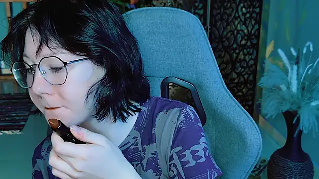 Snapshot of NancyMartinez chatting on 10.08.25 NancyMartinez online show from 10.08.25