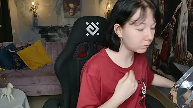 Snapshot of NancyMartinez chatting on 10.21.25 NancyMartinez online show from 10.21.25