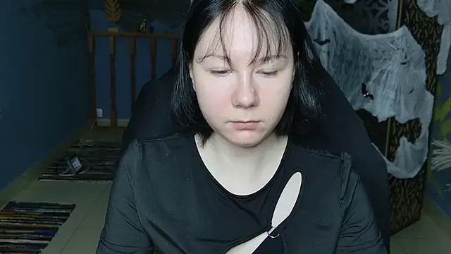 Snapshot of NancyMartinez chatting on 10.30.25 NancyMartinez online show from 10.30.25