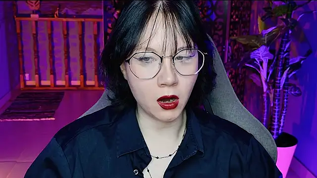 Snapshot of NancyMartinez chatting on 11.07.25 NancyMartinez online show from 11.07.25