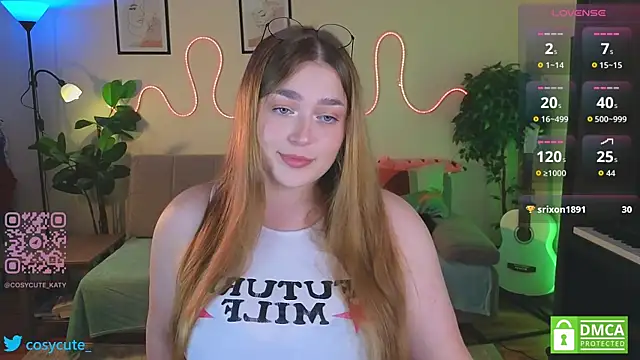 Snapshot of cosycute_ chatting on 10.15.25 cosycute online show from 10.15.25