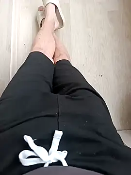 red red00 online show from 12.23.24