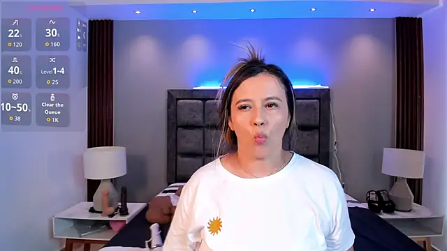 Susann Ross online show from 07.10.26