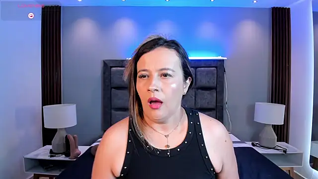 Susann Ross online show from 07.17.26