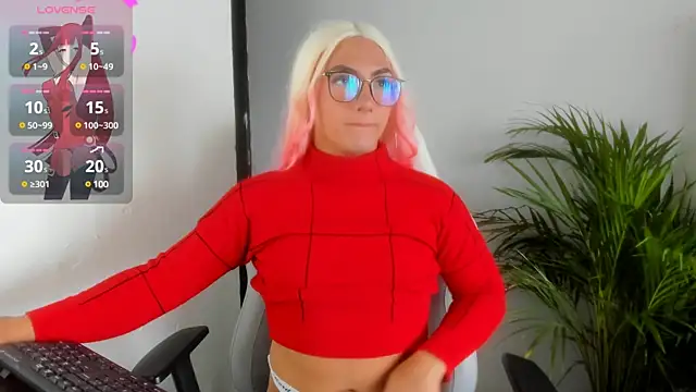 Snapshot of -Sofii_ chatting on 12.20.24 -Sofii online show from 12.20.24