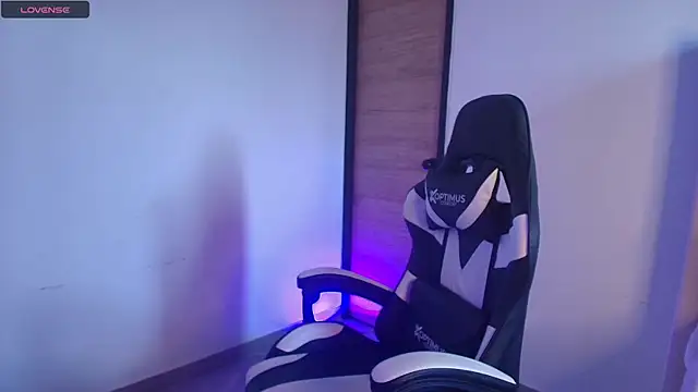 Snapshot of -Sofii_ chatting on 09.08.25 -Sofii online show from 09.08.25