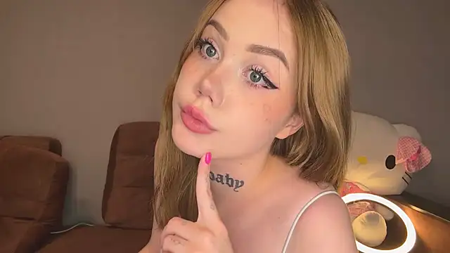 Snapshot of hanna_cry_baby chatting on 10.14.25 hanna cry baby online show from 10.14.25