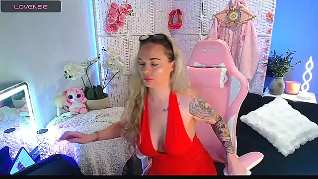 EllieKarrX online show from 09.26.25