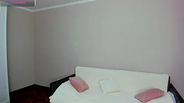 -Sacura- online show from 09.16.25