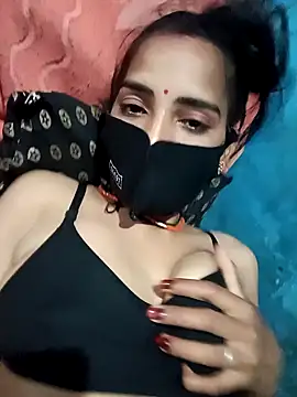 Poojashrma33 online show from 02.14.25