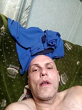 Pineapple04 online show from 10.20.25