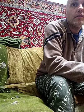 Pineapple04 online show from 04.14.26