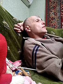 Pineapple04 online show from 04.19.26