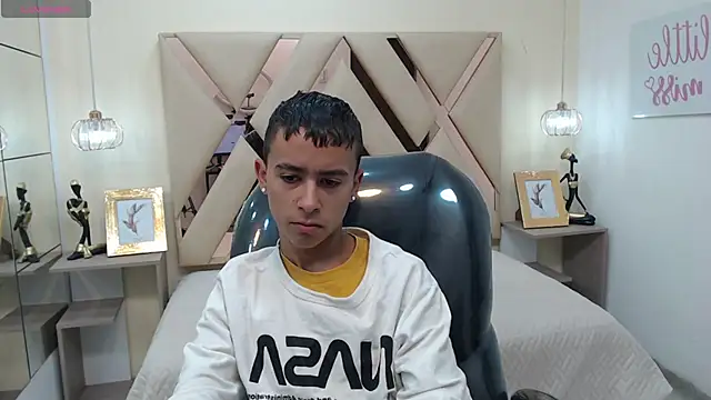 Xavii18 online show from 01.21.25