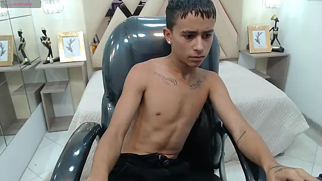 Xavii18 online show from 01.21.25